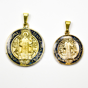 Medalha de S�o Bento Resinada Dourada(25mm)