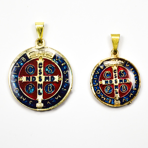 Medalha de S�o Bento Resinada Dourada(25mm)